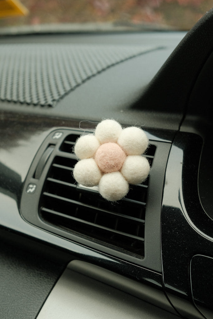 Daisy Air Freshener - White